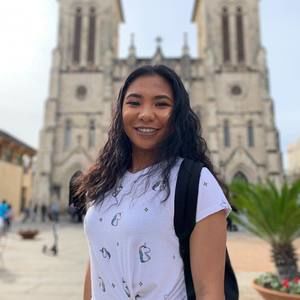 Meet your Posher, Vanessa